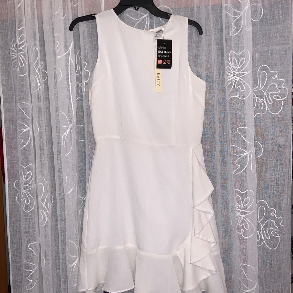 White ruffle dress sleeveless scoop neck NWT Esley S